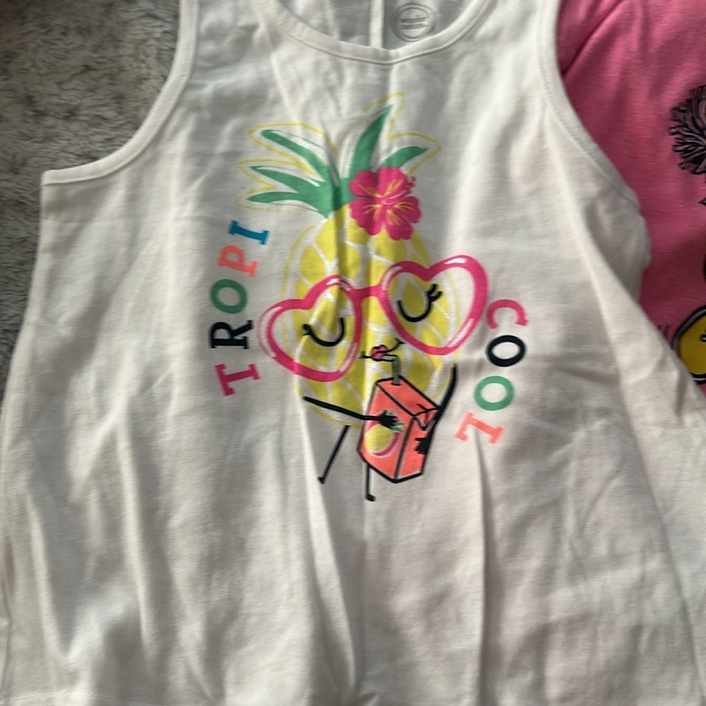 Bundle of five T-shirts both tank top and short sleeve - Picture 2 of 9